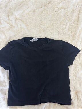 H&M Black Cropped Crewneck Tee